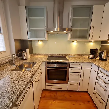 Fleethoern - Zentral, Ruhig, Mit Parkplatz Und Balkon Apartament Kilonia