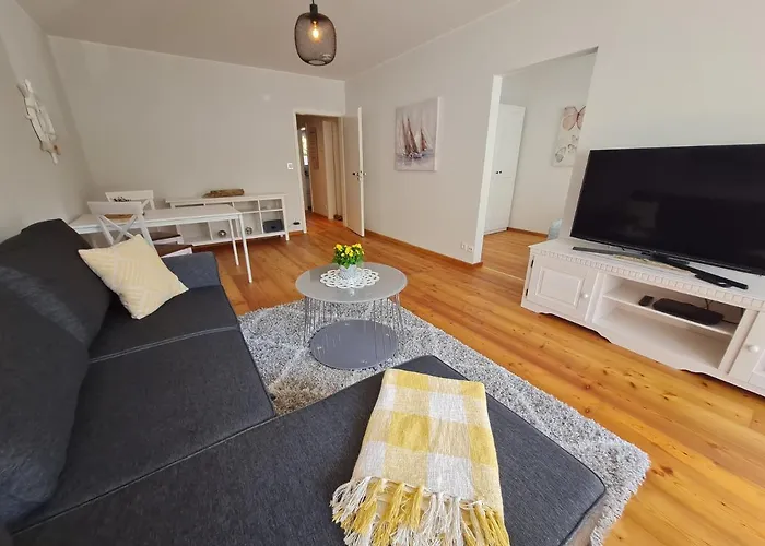 Fleethoern - Zentral, Ruhig, Mit Parkplatz Und Balkon Kiel